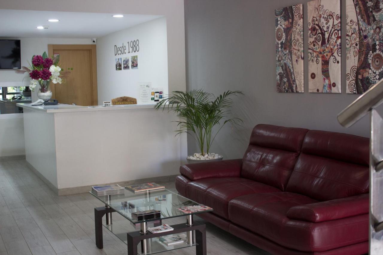 Hostal Mont Royal Alicante Eksteriør billede