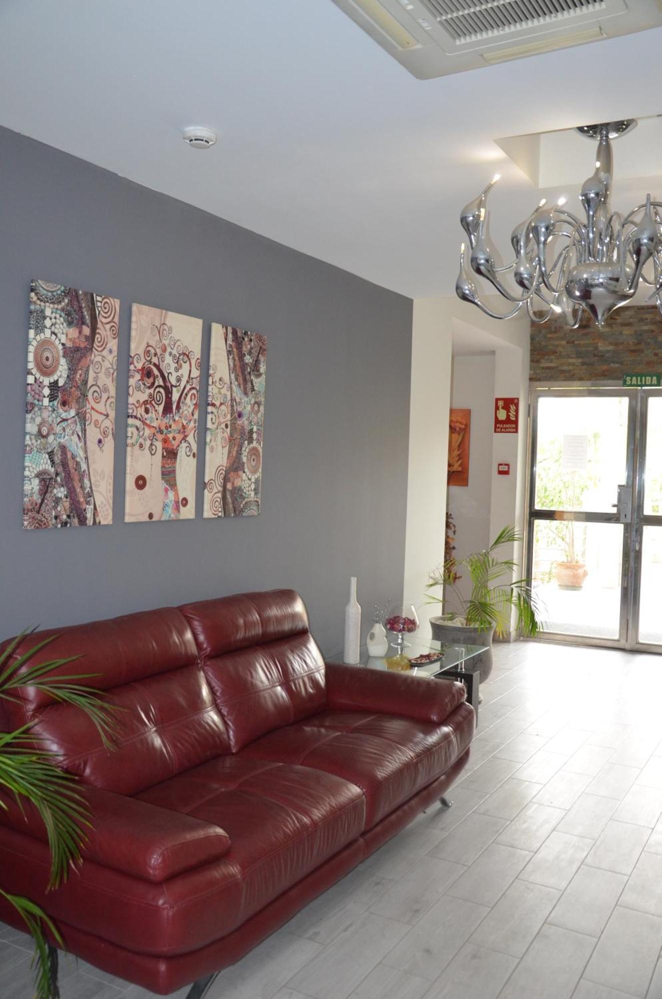 Hostal Mont Royal Alicante Eksteriør billede