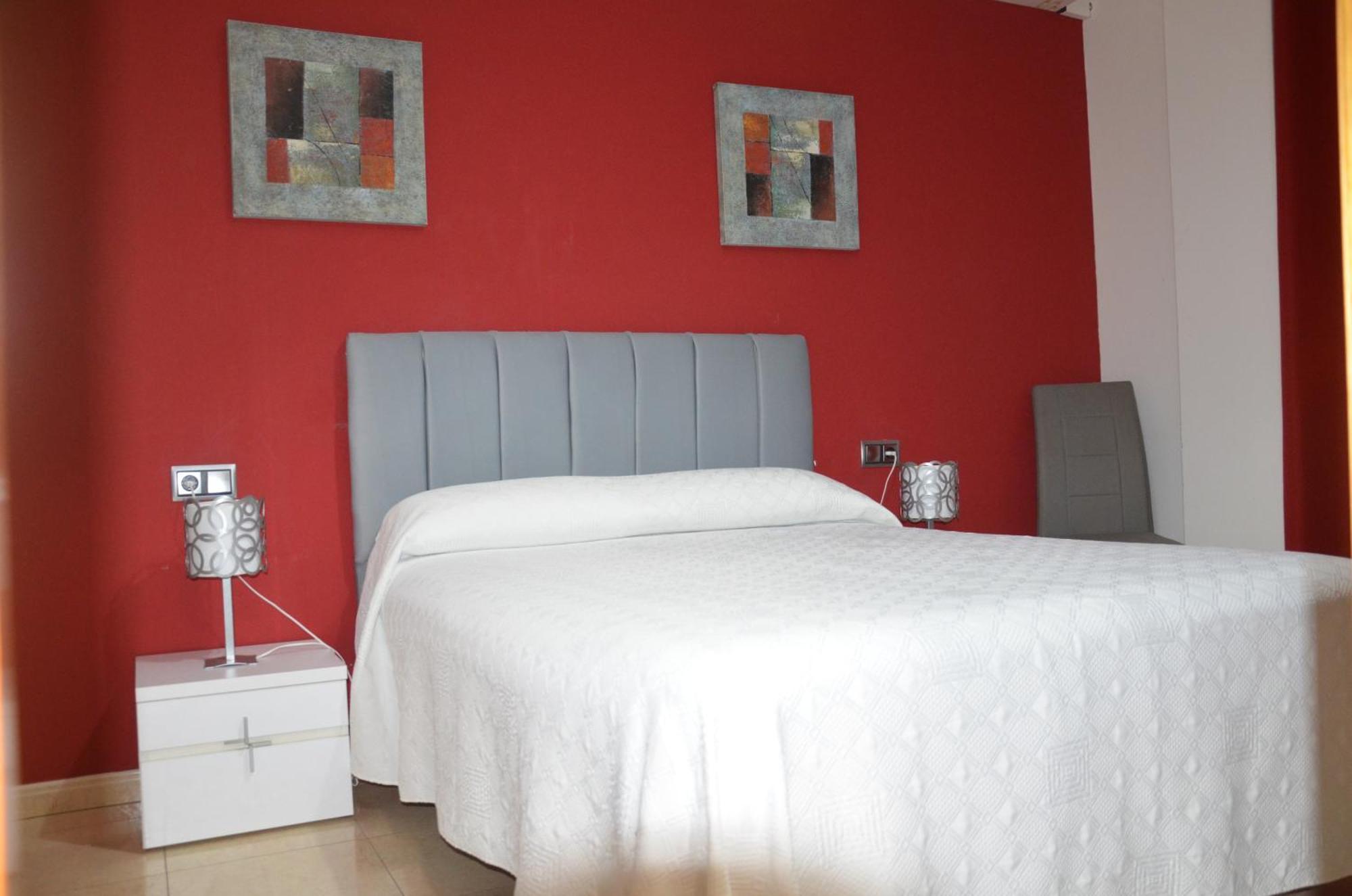 Hostal Mont Royal Alicante Eksteriør billede