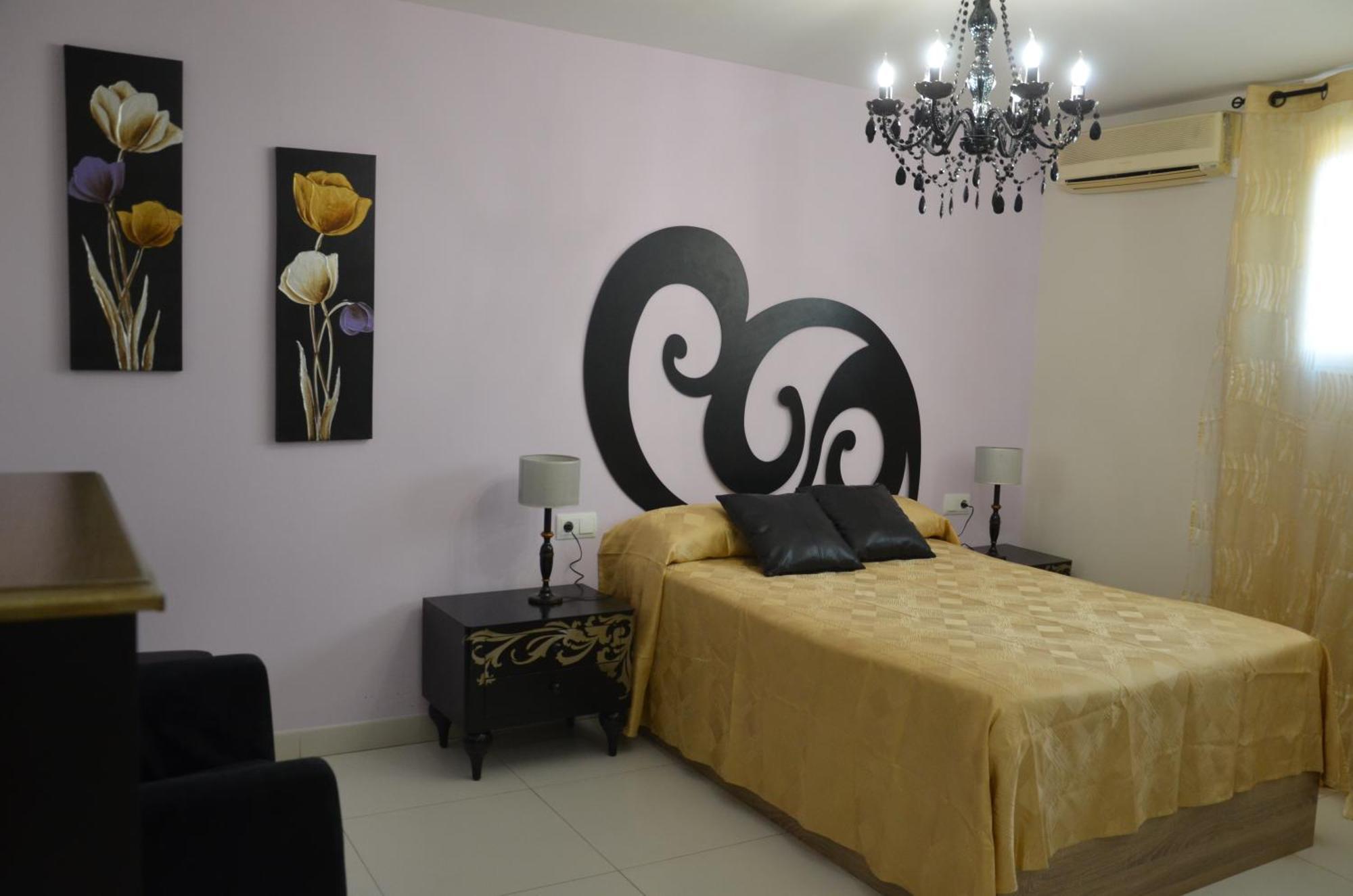 Hostal Mont Royal Alicante Eksteriør billede