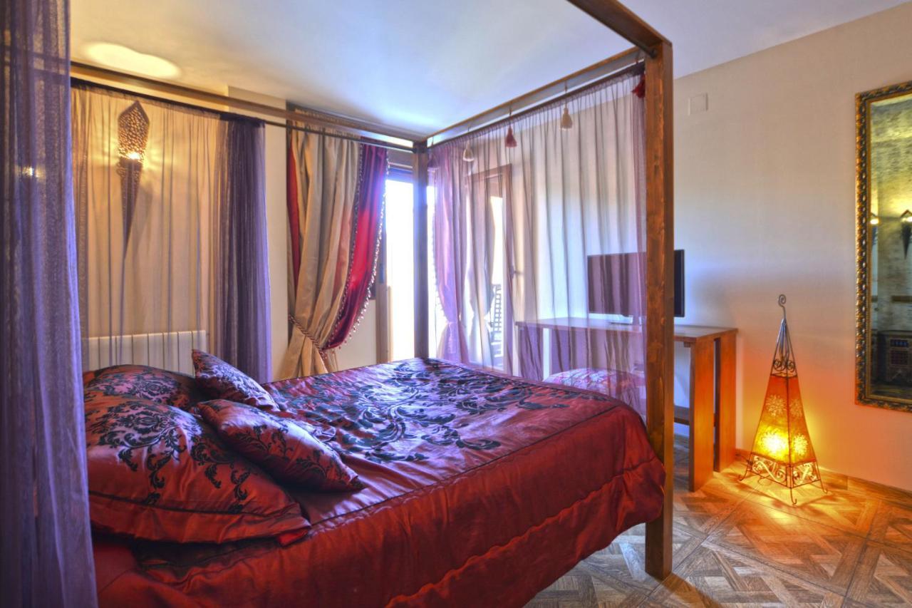 Hostal Mont Royal Alicante Eksteriør billede