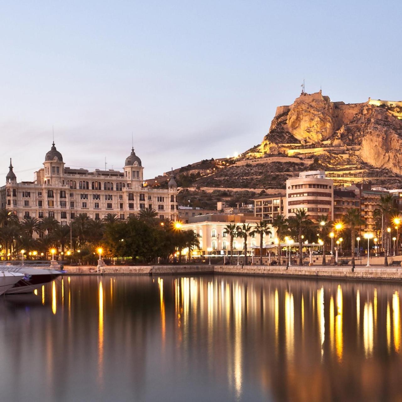 Hostal Mont Royal Alicante Eksteriør billede